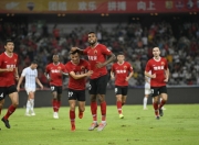 包含深圳佳兆业客场不敌天津天海，告负收场的词条