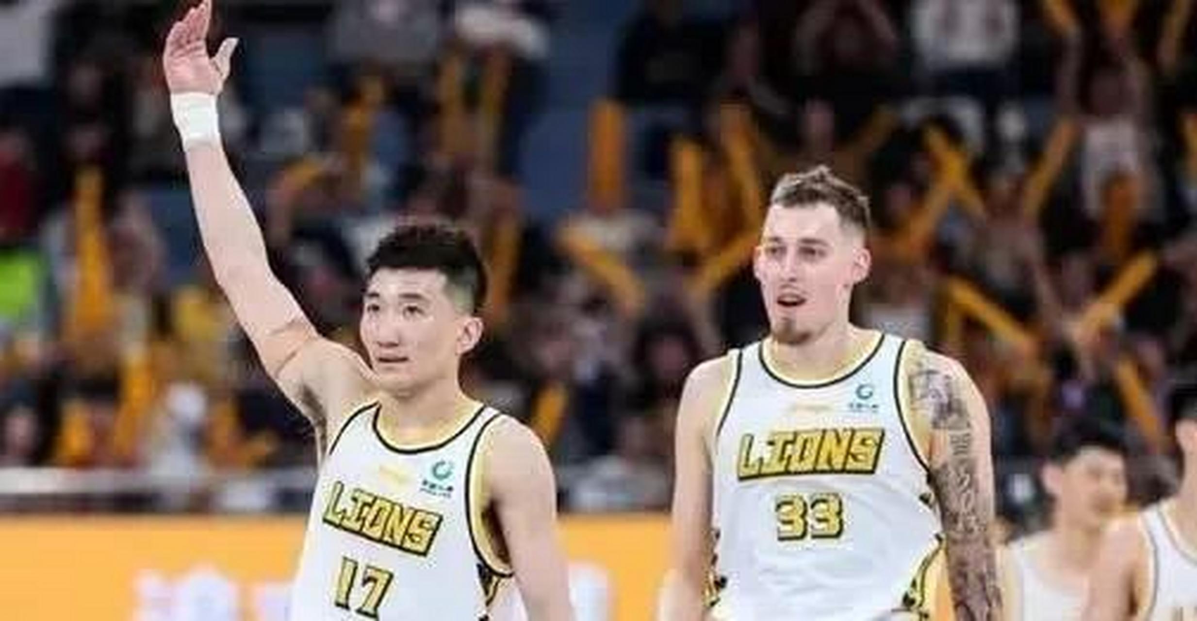 山西中优大胜河南建业，排名稳定在中游的简单介绍